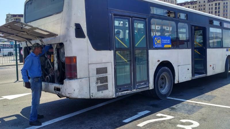 Bakıda tələblərə cavab verməyən avtobuslar kənarlaşdırılıb (FOTO)
