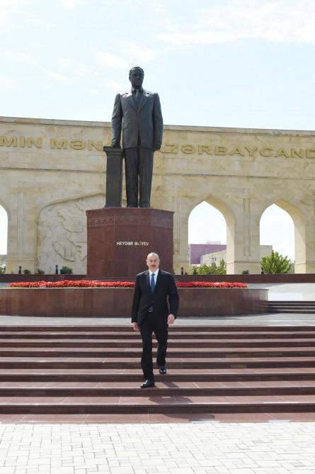 Ilham Aliyev arrives in Shirvan city (PHOTO)