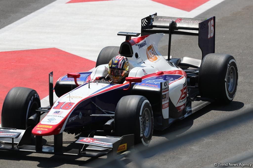 В Баку стартовала практическая сессия автогонок в классе FIA Formula-2 (ФОТО)