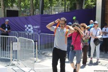 F1 fans viewing tourist attractions of Baku (PHOTO)