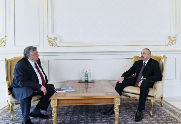 Ilham Aliyev meets editor-in-chief of Russian “Zavtra” newspaper