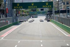Bakıda Formula-2 üzrə ikinci yarış başlayıb (FOTO)