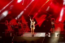 Концерт  Николь Шерзингер и The Black Eyed Peas в Баку (ФОТОСЕССИЯ)