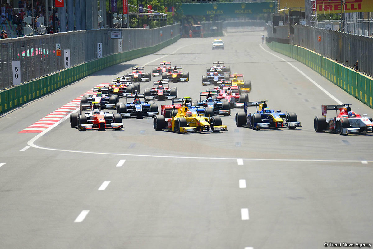 Заключительный этап сезона "Формулы-1" пройдет в Абу-Даби