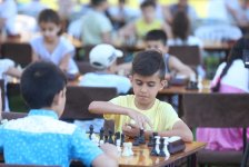 Heydər Əliyev Mərkəzinin parkında şahmat turniri keçirilib (FOTO)