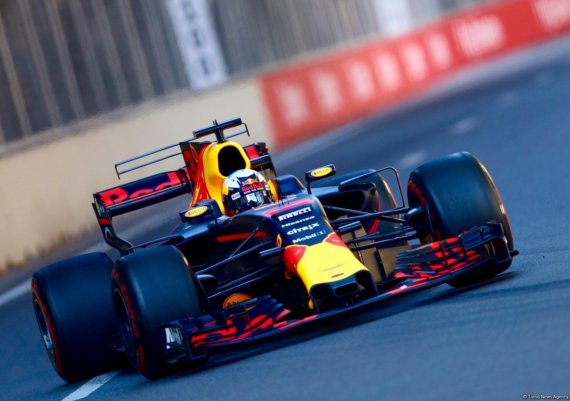 Fettel "Formula-1" Braziliya Qran Prisinin qalibi oldu