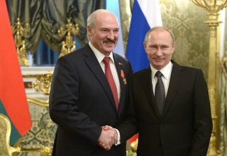 Путин и Лукашенко прилетели на вертолете из Благовещенска на космодром Восточный