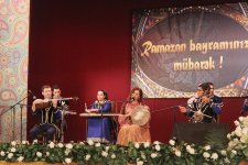 Праздник Рамазан отмечен азербайджанскими композициями и мугамом (ФОТО)