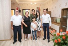Первый вице-президент Азербайджана Мехрибан Алиева приняла участие в церемонии выдачи новых квартир семьям вынужденных переселенцев (ФОТО)