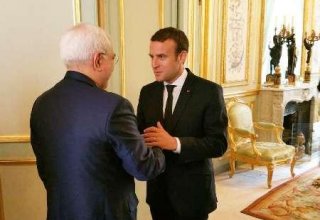 Iran’s Zarif meets France president to talk regional issues