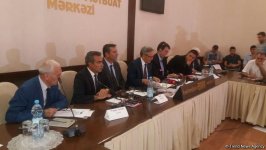 В Баку прошла конференция «Состояние и тенденции дальнейшего развития журналистских профсоюзов в Азербайджане» (ФОТО)