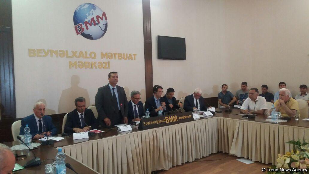 В Баку прошла конференция «Состояние и тенденции дальнейшего развития журналистских профсоюзов в Азербайджане» (ФОТО)