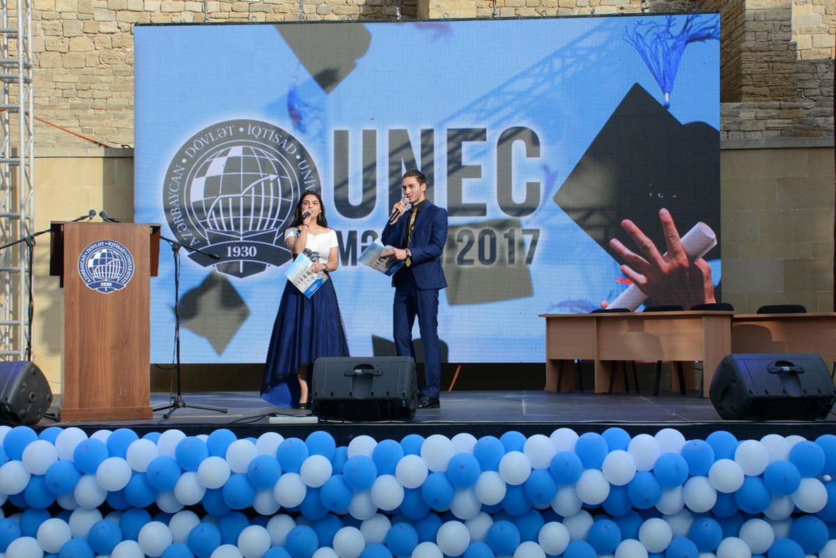 UNEC-də Məzun günü (FOTO)