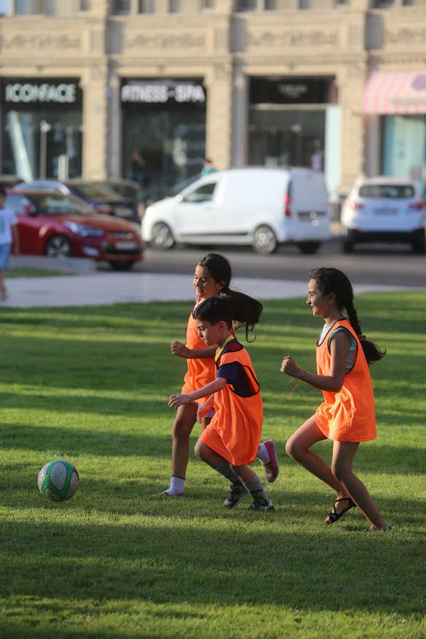 В парке Центра Гейдара Алиева прошел детский футбольный турнир (ФОТО)