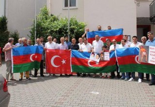 В Мюнхене прошла акция протеста в связи с провокацией ВС Армении в Физулинском районе Азербайджана (ФОТО)
