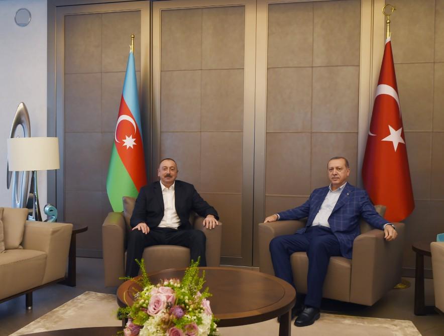 Azerbaijani, Turkish presidents hold meeting in Istanbul