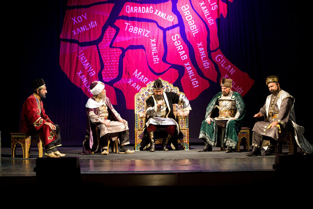 Akademik Milli Dram Teatr mövsümə “Qarabağnamə” tamaşası ilə yekun vurub (FOTO)
