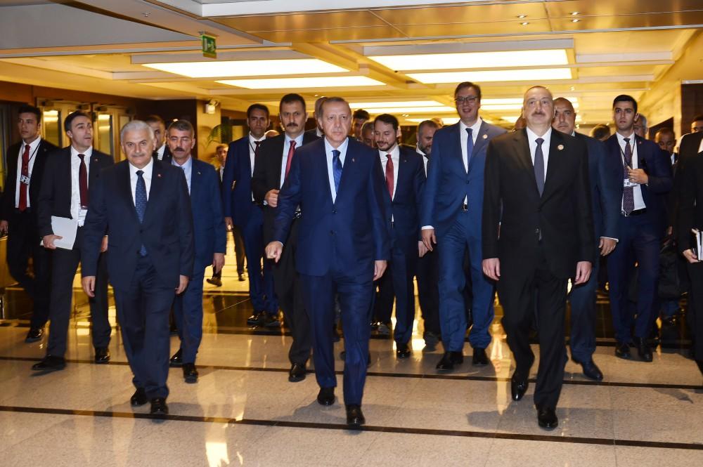 Президент Ильхам Алиев принял участие в XXII Всемирном нефтяном конгрессе в Стамбуле (ФОТО)