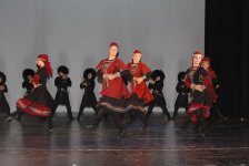 В Баку проходит Международный фестиваль фольклорного танца (ФОТО)