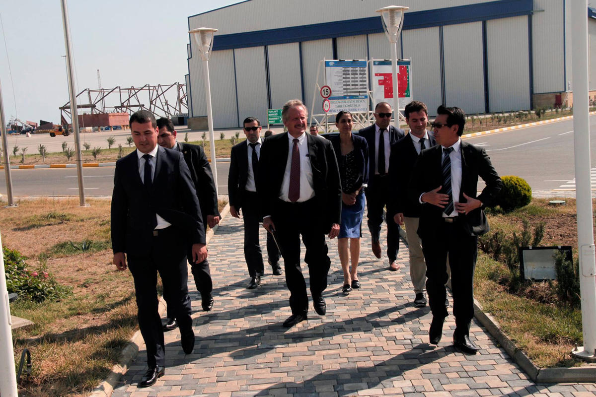 US envoy informed on Baku Shipyard co-op with US companies (PHOTO)