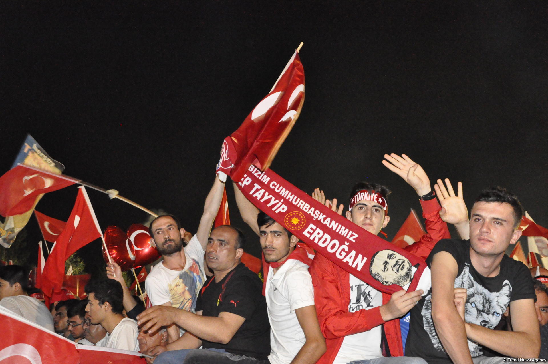 Ankarada hərbi çevriliş cəhdinin qurbanlarının xatirəsinə ucaldılan abidənin açılışı olub (FOTO)