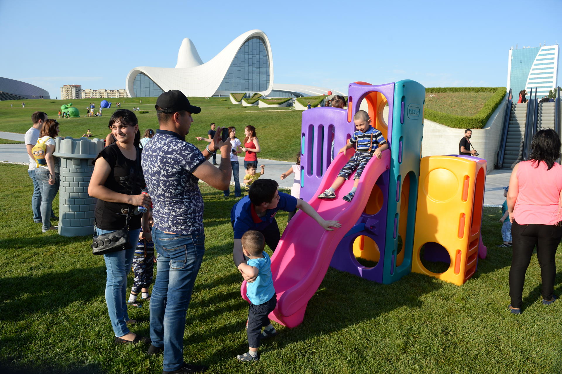В парке Центра Гейдара Алиева были организованы урок по дзюдо и развлечения для детей (ФОТО)