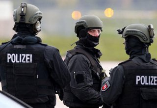 Полиция ФРГ проводит обыски в связи с беспорядками на G20 в Гамбурге