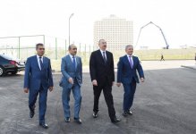 Ilham Aliyev attends ceremony to give out apartments to journalists  (PHOTO)