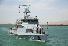İranın və Qazaxıstanın hərbi gəmiləri Bakıya gəlib (FOTO)