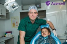 Мобильная зубная клиника Azercell продолжает оказывать бесплатные услуги (ФОТО)