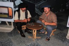 Путешествие в прошлое с азербайджанскими звездами (ФОТО)