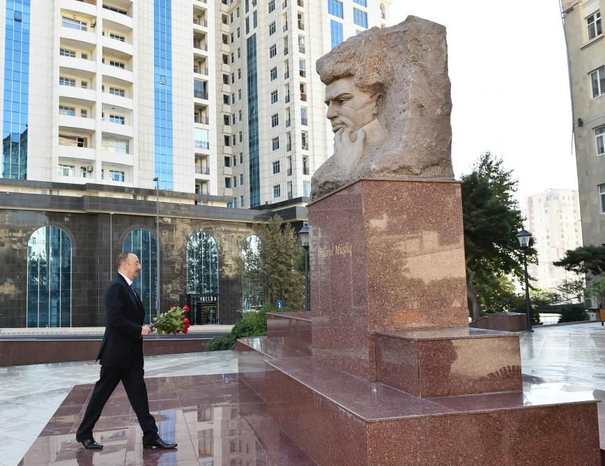 Prezident İlham Əliyev paytaxtın keçmiş "Sovetski" ərazisində yeni yolların açılışında iştirak edib (YENİLƏNİB) (FOTO)