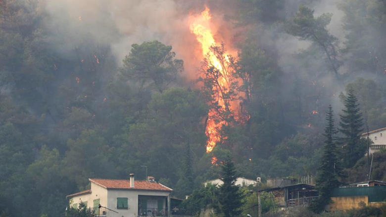 Wildfires in SW France force 280 people to evacuate