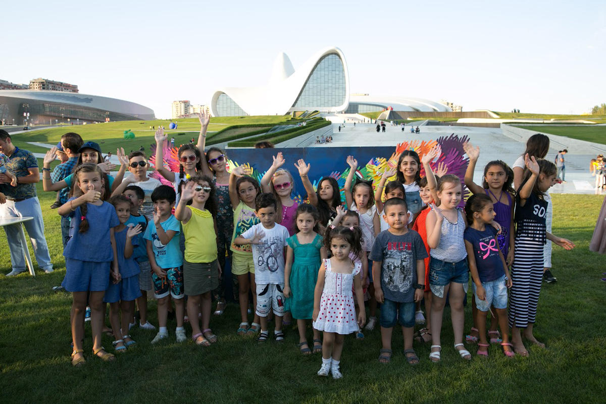В парке Центра Гейдара Алиева прошел день творчества для детей (ФОТО)