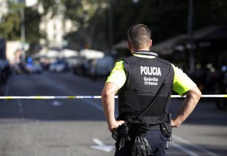 Подъезды к Кельнскому собору заблокированы после теракта в Барселоне
