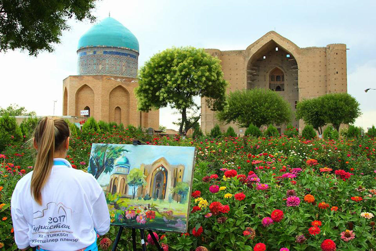 Türk Dünyası Ressamları Türkistan'da Buluştu (Fotoğraf)