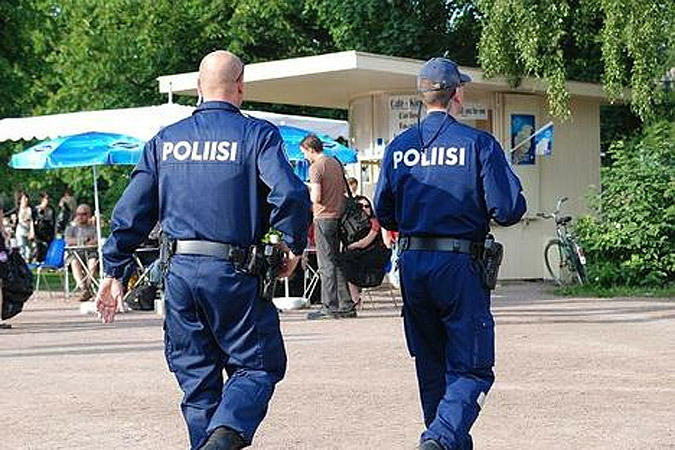Финская полиция задержала пять марокканцев по делу о нападении в Турку