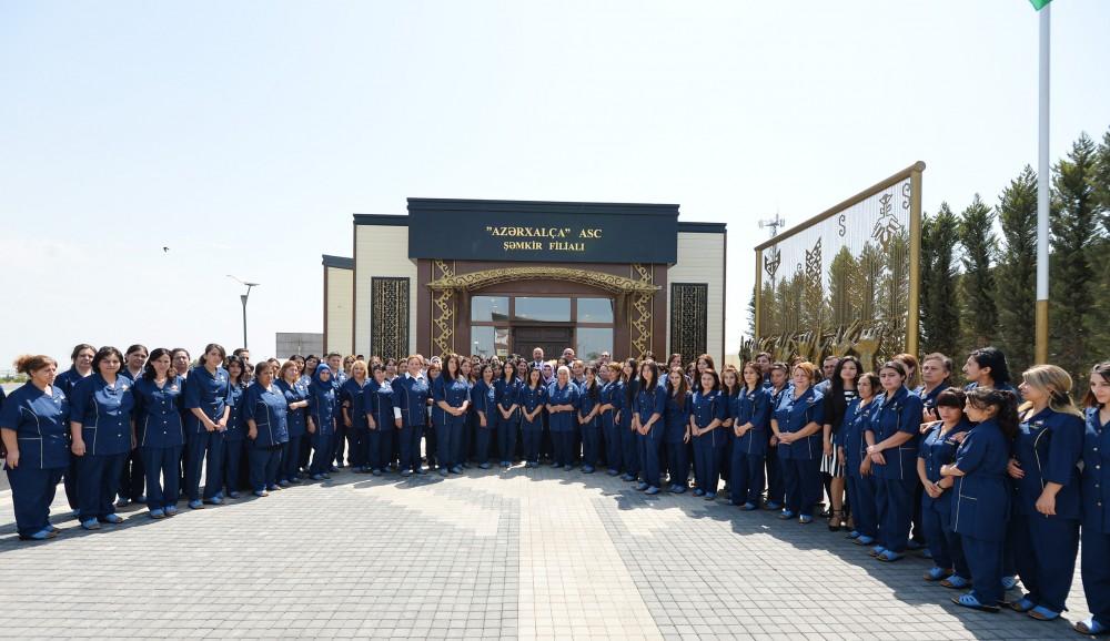 Президент Ильхам Алиев принял участие в открытии шамкирского филиала ОАО «Азерхалча» (ФОТО)