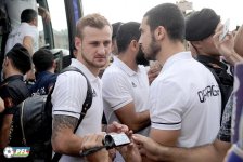 Футболистов "Карабаха" встретили в Баку  как героев (ФОТО/ВИДЕО)