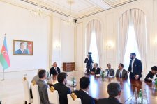 Президент Ильхам Алиев принял состав футбольного клуба "Карабах" (ФОТО)