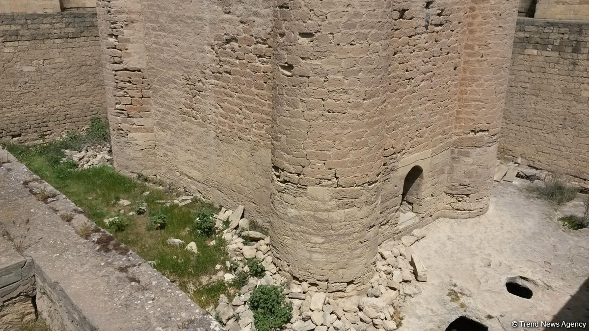 Mərdəkan qalası – Abşeronun ən hündür donjonu (FOTO)