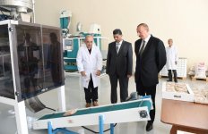 Президент Ильхам Алиев принял участие в открытии предприятия ООО "Avanqard" по очистке и фасовке зерновых и бобовых растений (ФОТО)