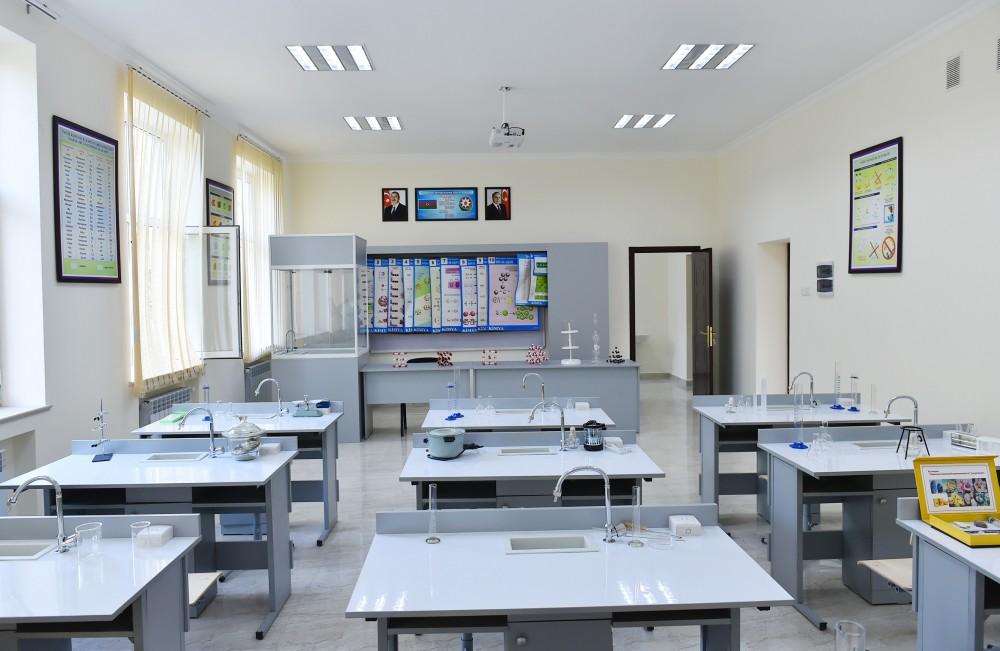 Ilham Aliyev observes school in Baku after major overhaul (PHOTO)