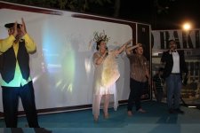 Как азербайджанские звезды поздравили с Гурбан байрамы (ФОТО) - Gallery Thumbnail