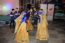 Как азербайджанские звезды поздравили с Гурбан байрамы (ФОТО) - Gallery Thumbnail