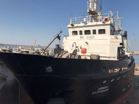 Engineering-geological vessel being repaired in Azerbaijan
