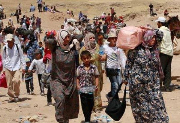 Syrian refugees leaving Turkey