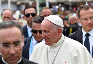 Папа Римский сделал пожертвование на прием мигрантов в Мексике