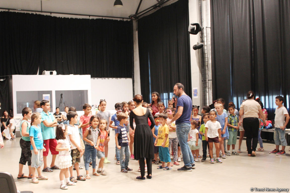 YARAT  организовал грандиозный детский фестиваль "Давайте объединимся!" (ФОТО)