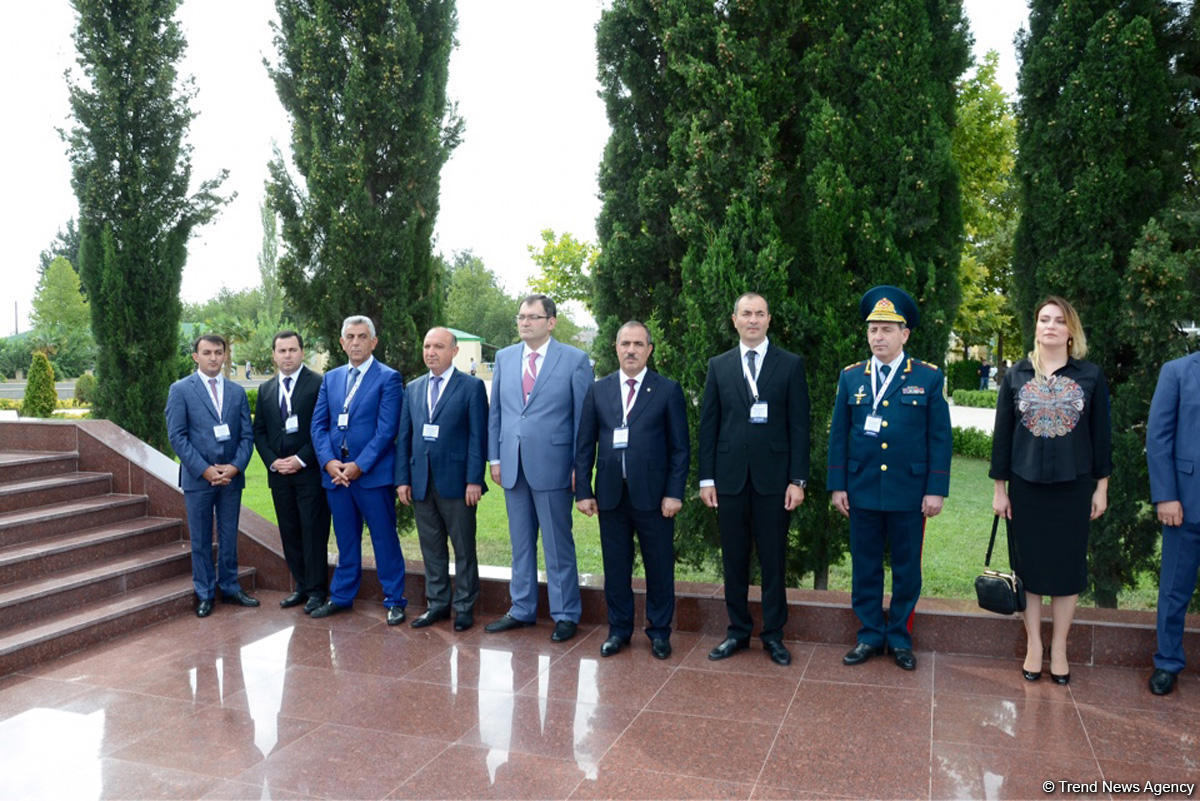 Quzanlıda Azərbaycanın işğal olunmuş və cəbhəyanı rayonlarının gənclərinin forumu keçirilib (FOTO) (YENİLƏNİB)